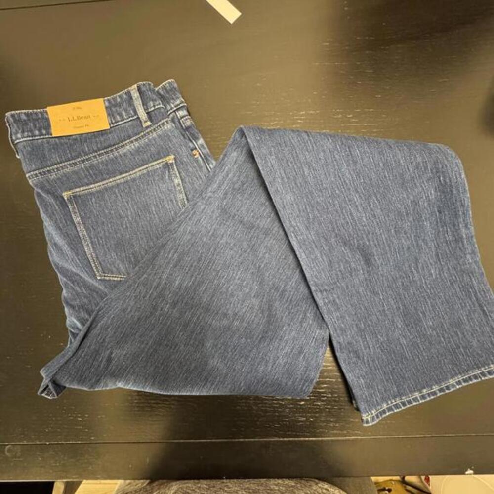 LL Bean‎ 14T Classic Fit Stonewashed Denim Comfort Knit Straight Leg Jeans